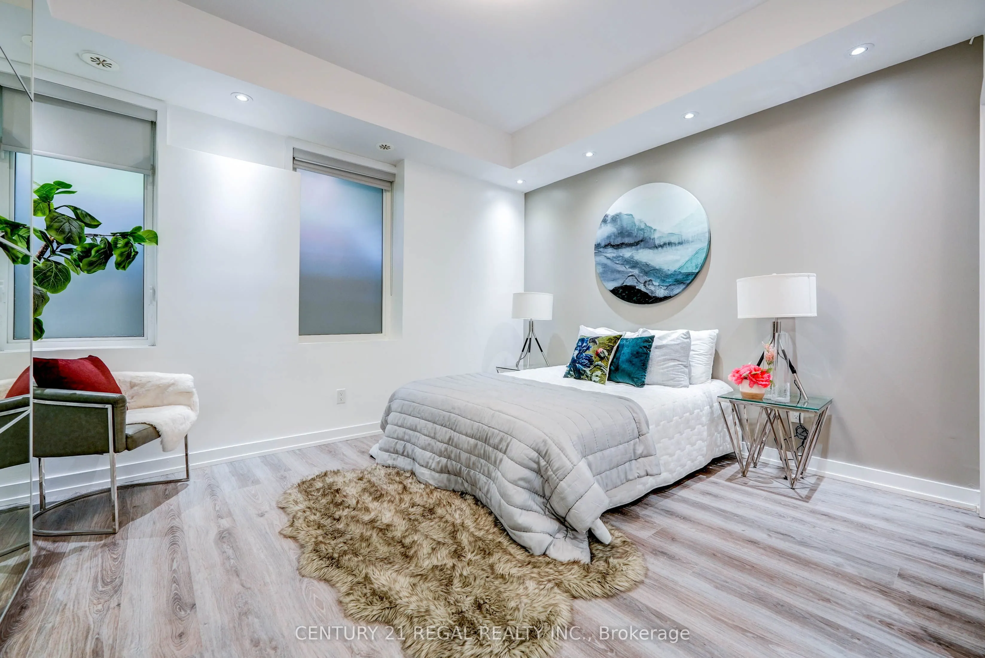 867 Wilson Avenue, #5B