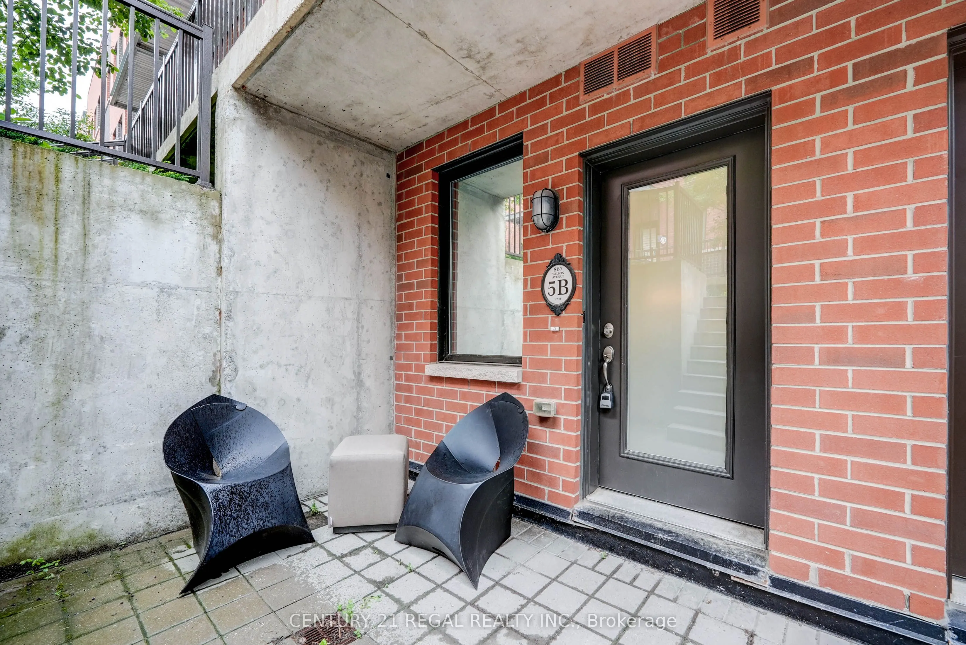 867 Wilson Avenue, #5B
