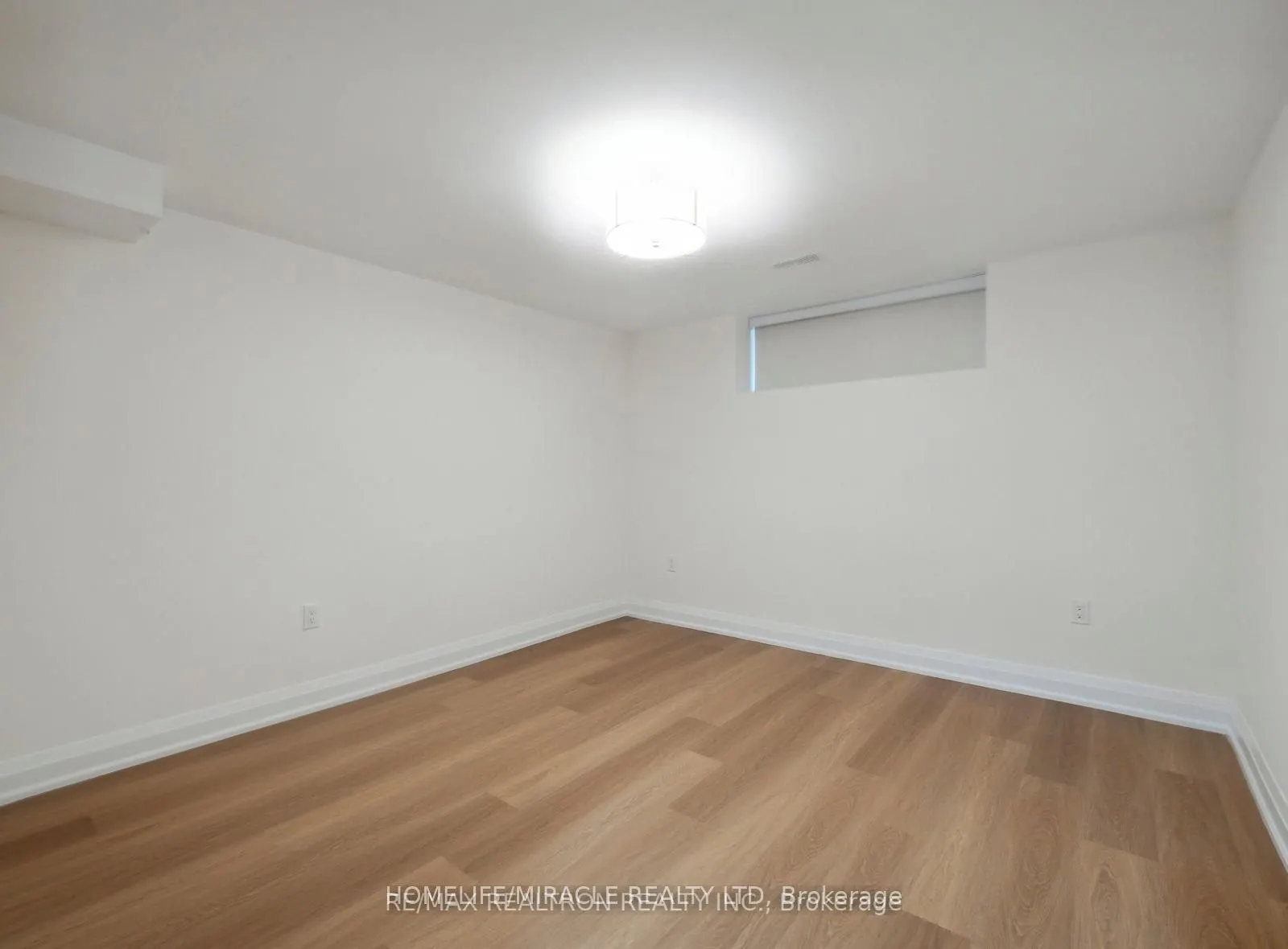 35 Alanmeade Crescent