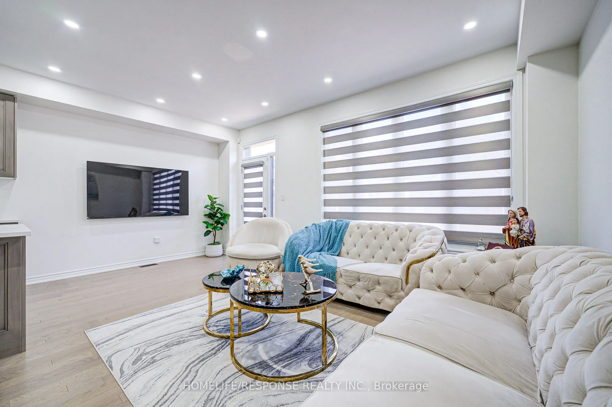 595 CELANDINE Terrace