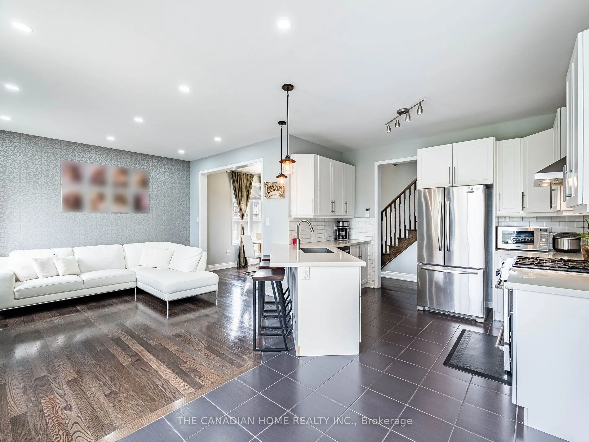3 Arkwright Drive