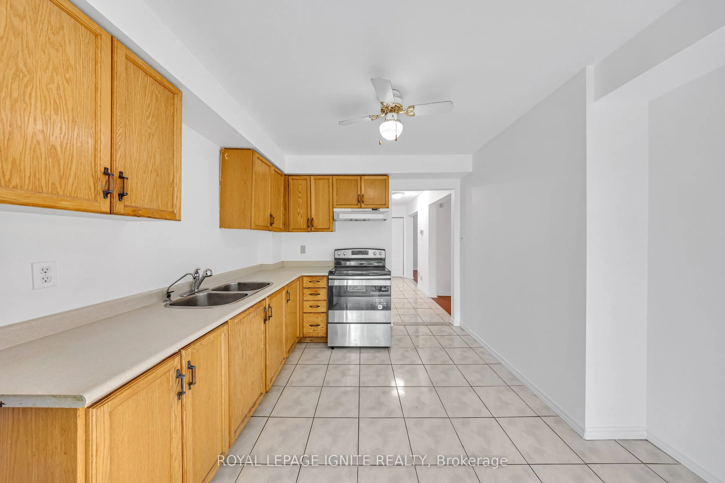 21 Toba Crescent