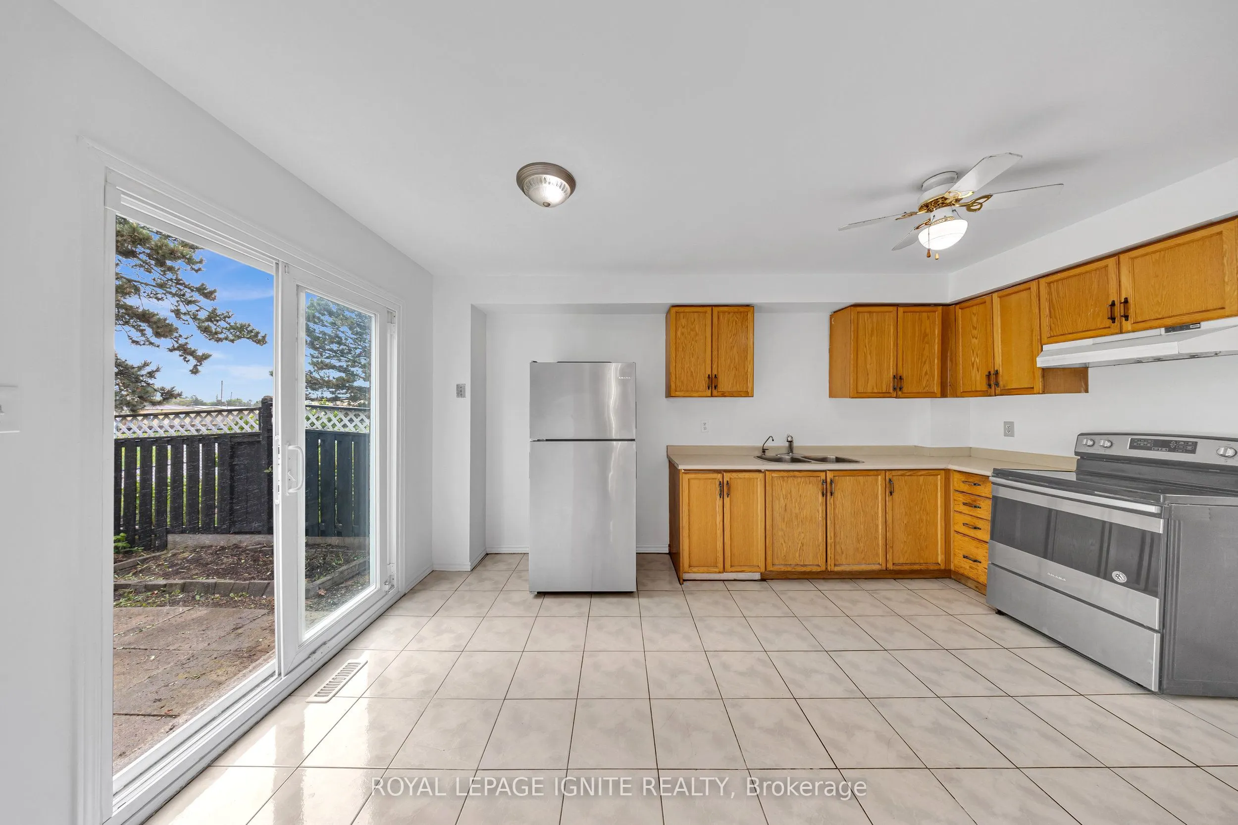 21 Toba Crescent