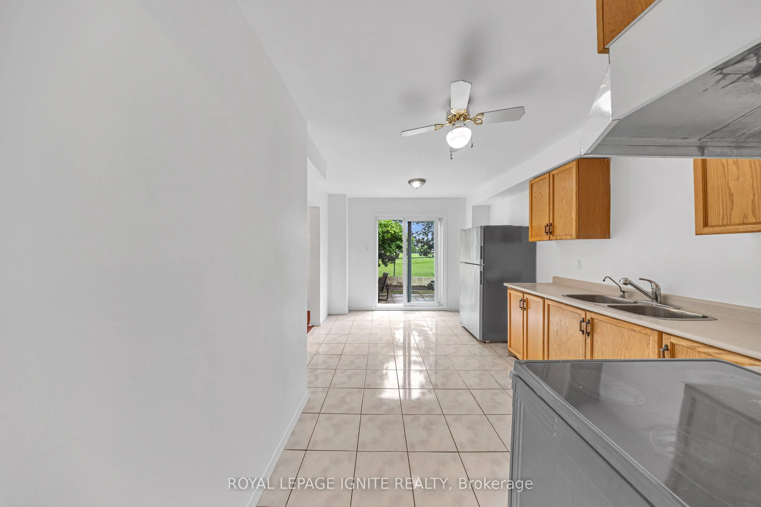 21 Toba Crescent