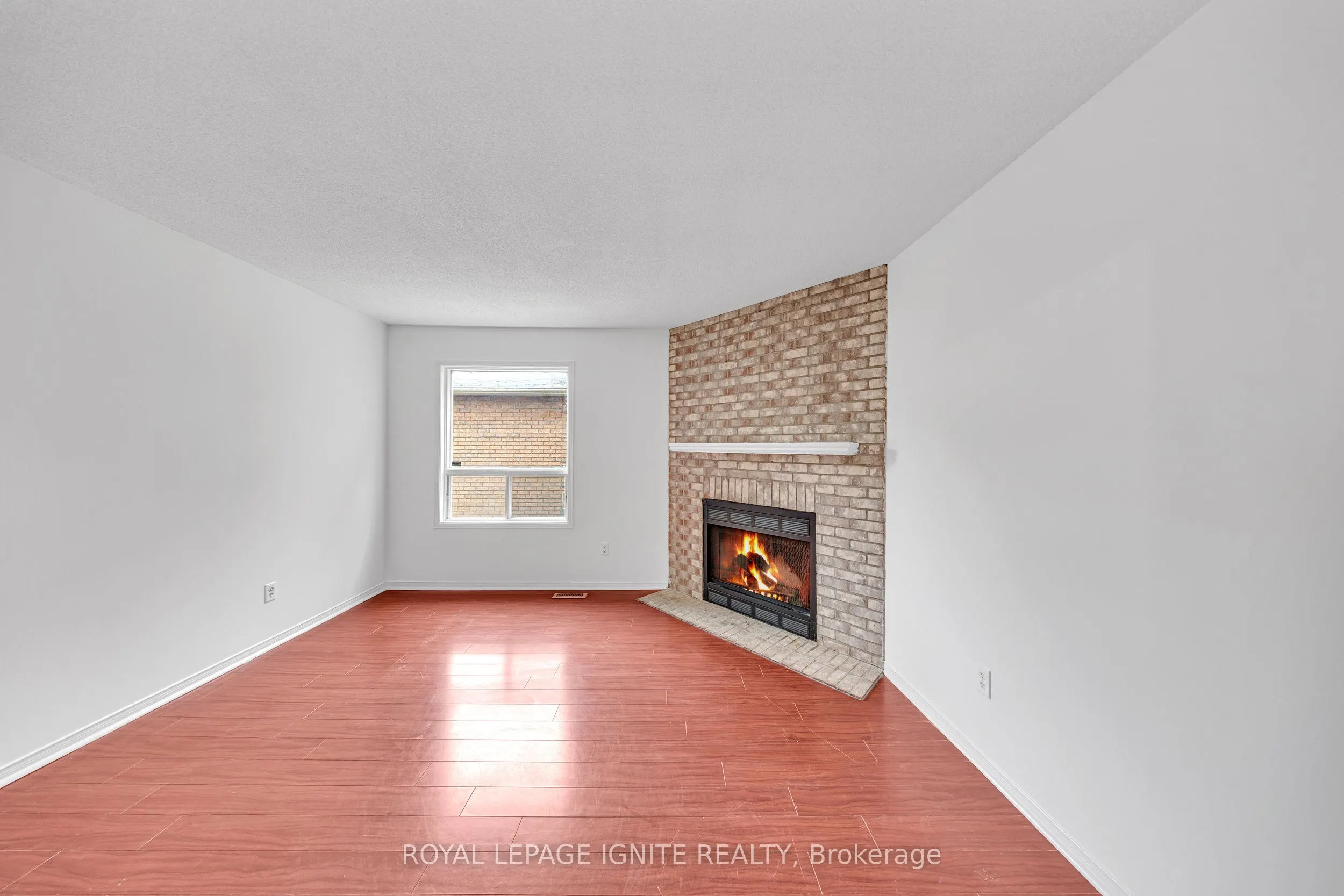 21 Toba Crescent