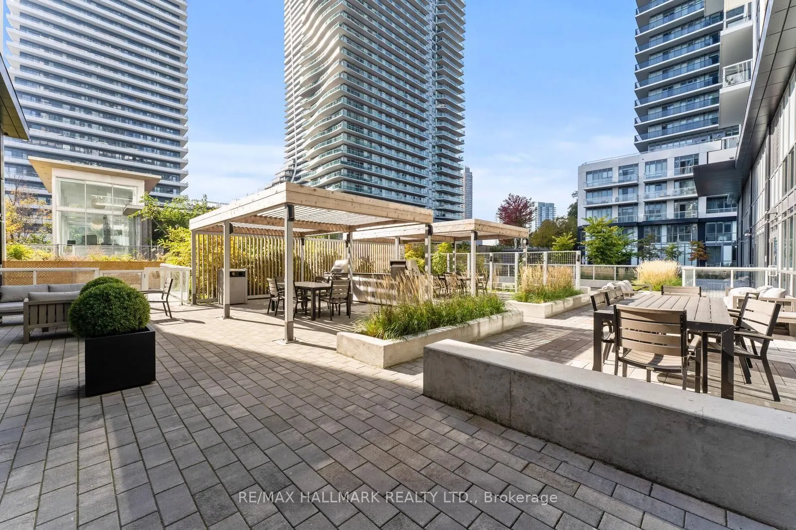 65 Annie Craig Drive, #1507