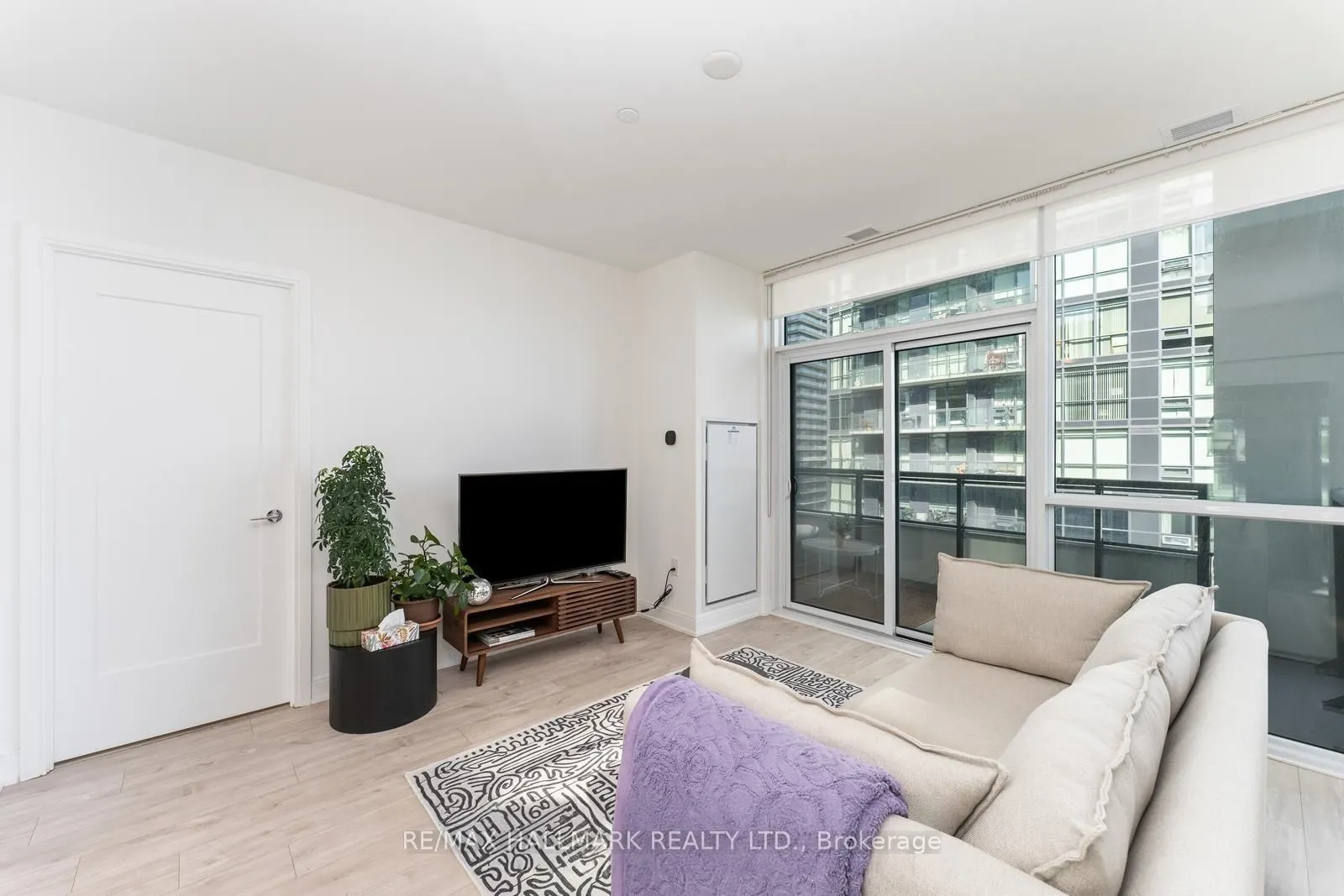 65 Annie Craig Drive, #1507