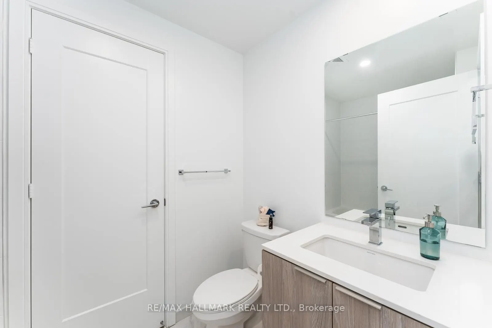 65 Annie Craig Drive, #1507