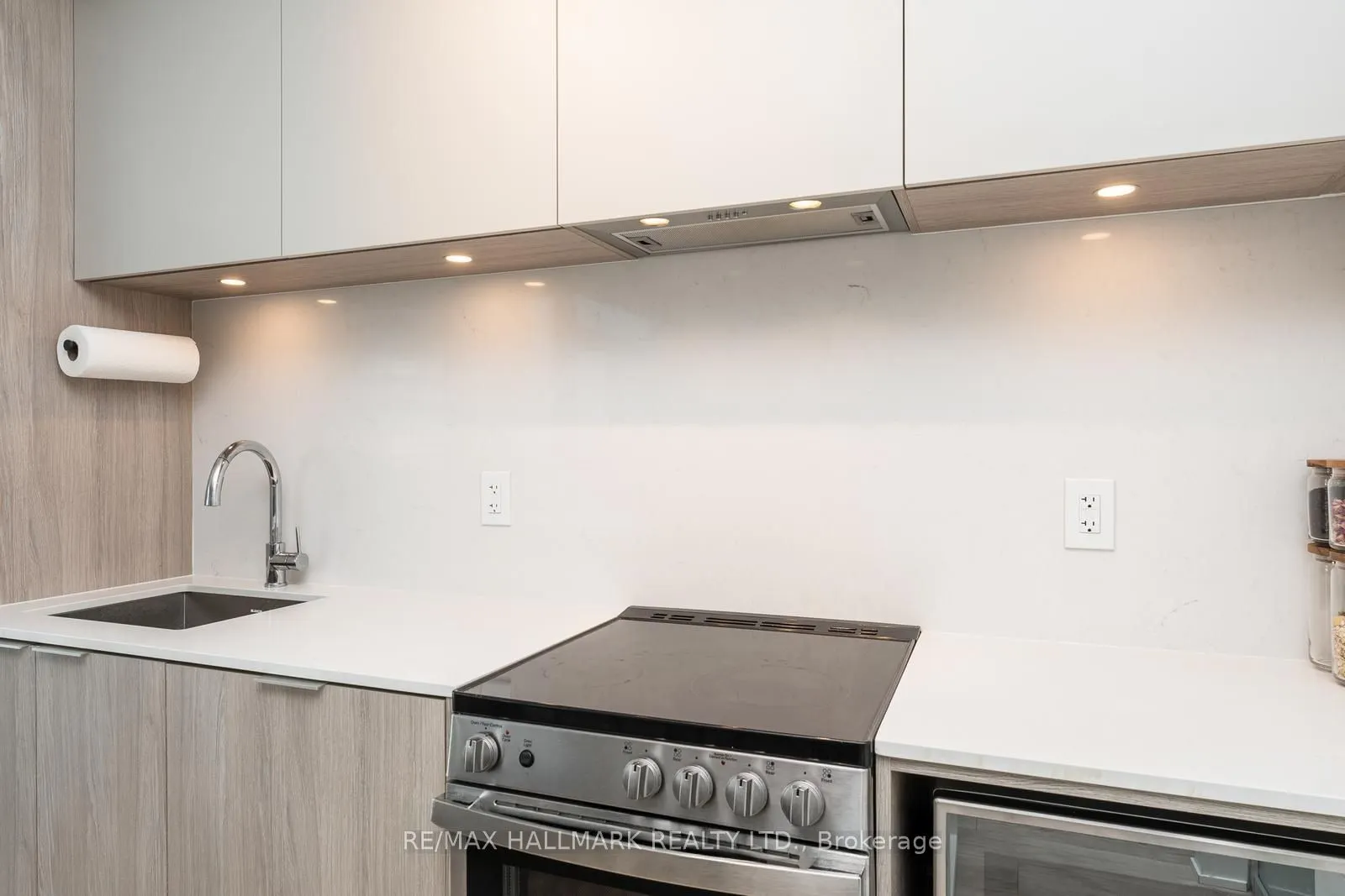 65 Annie Craig Drive, #1507