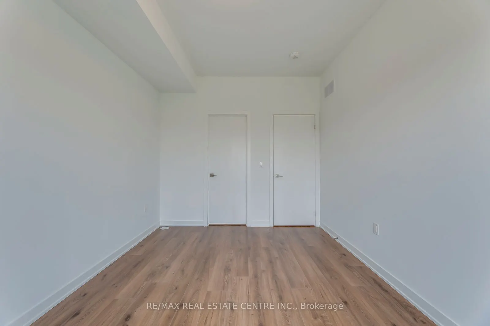 3049 Trailside Drive