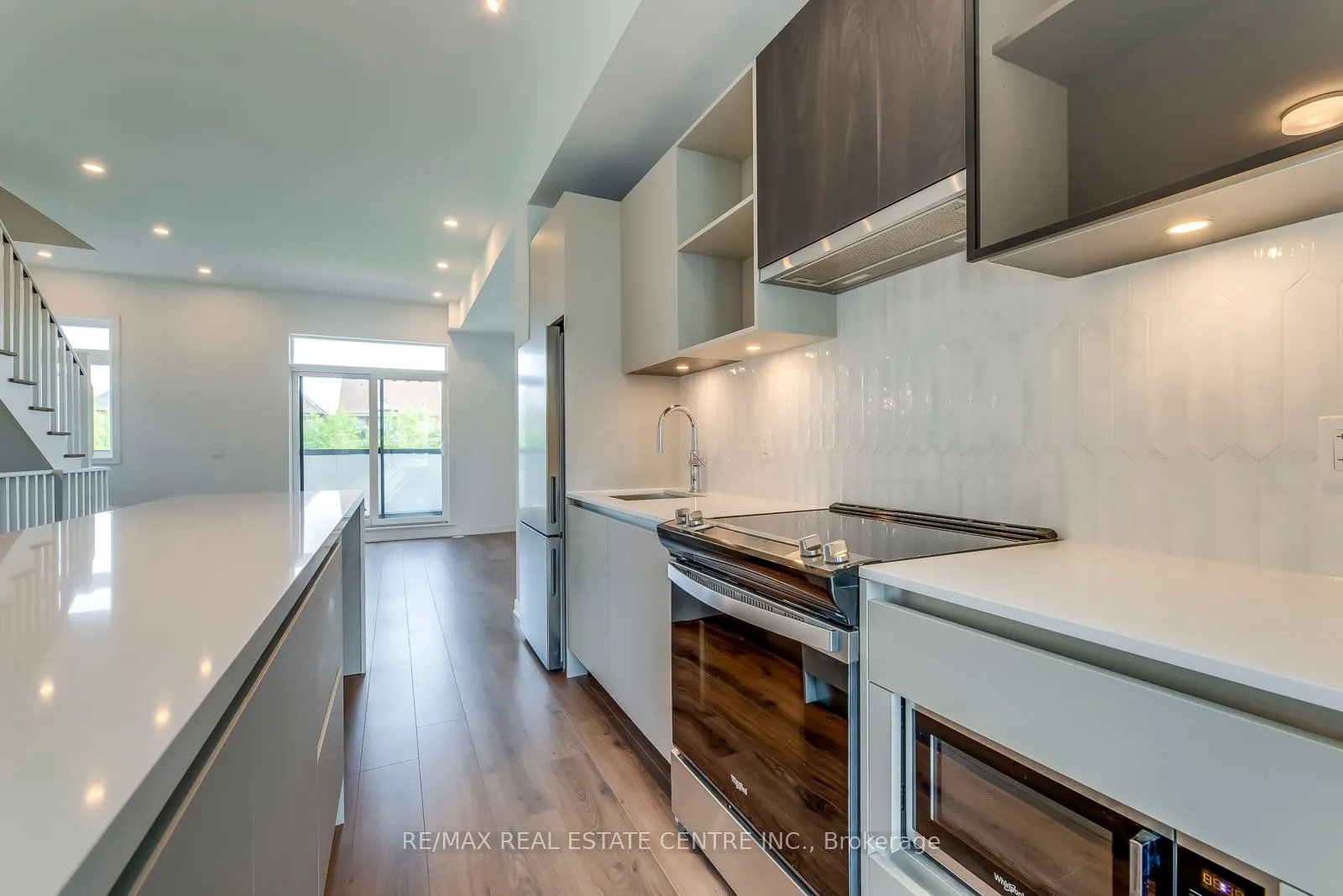 3049 Trailside Drive