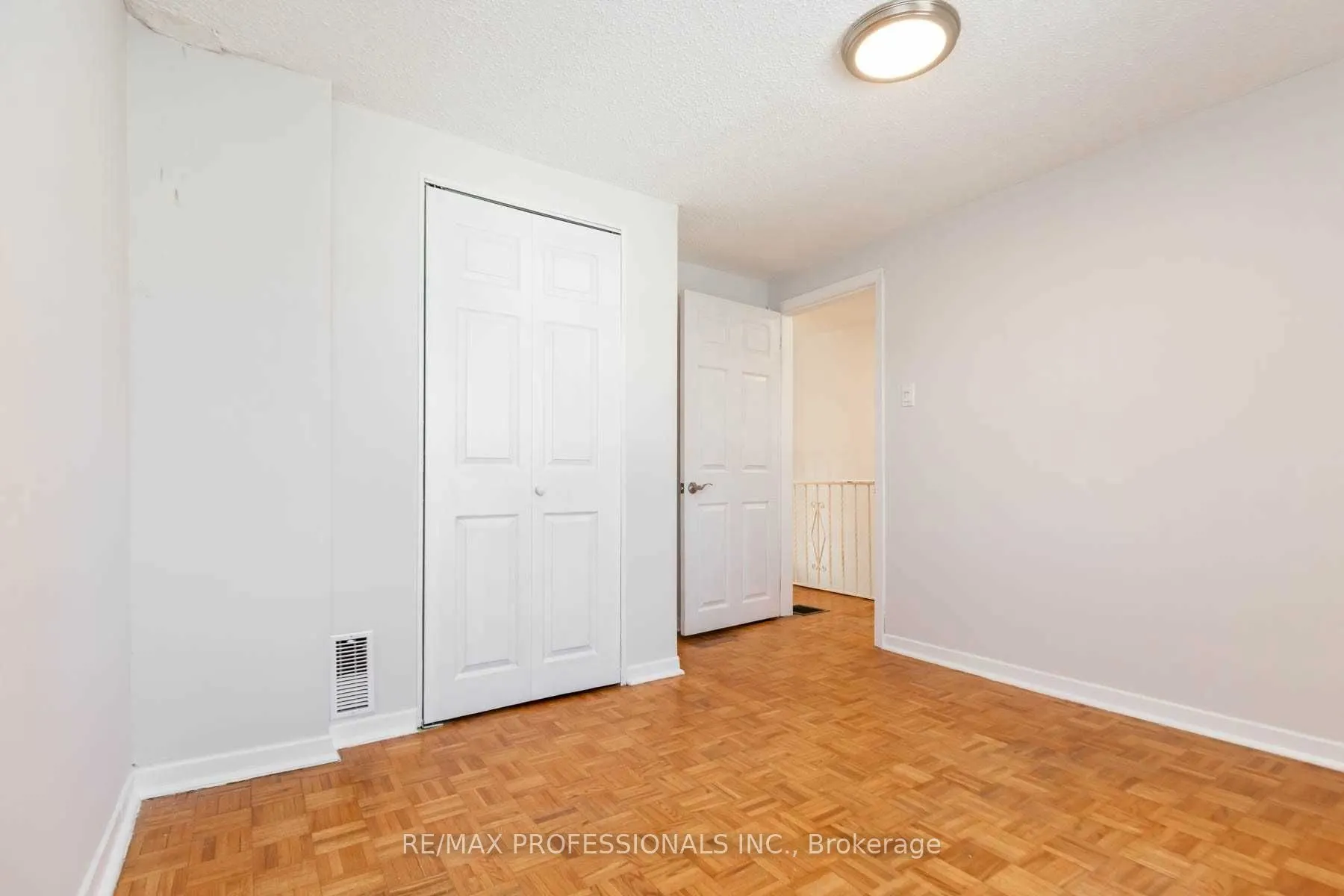 5 Teston Boulevard
