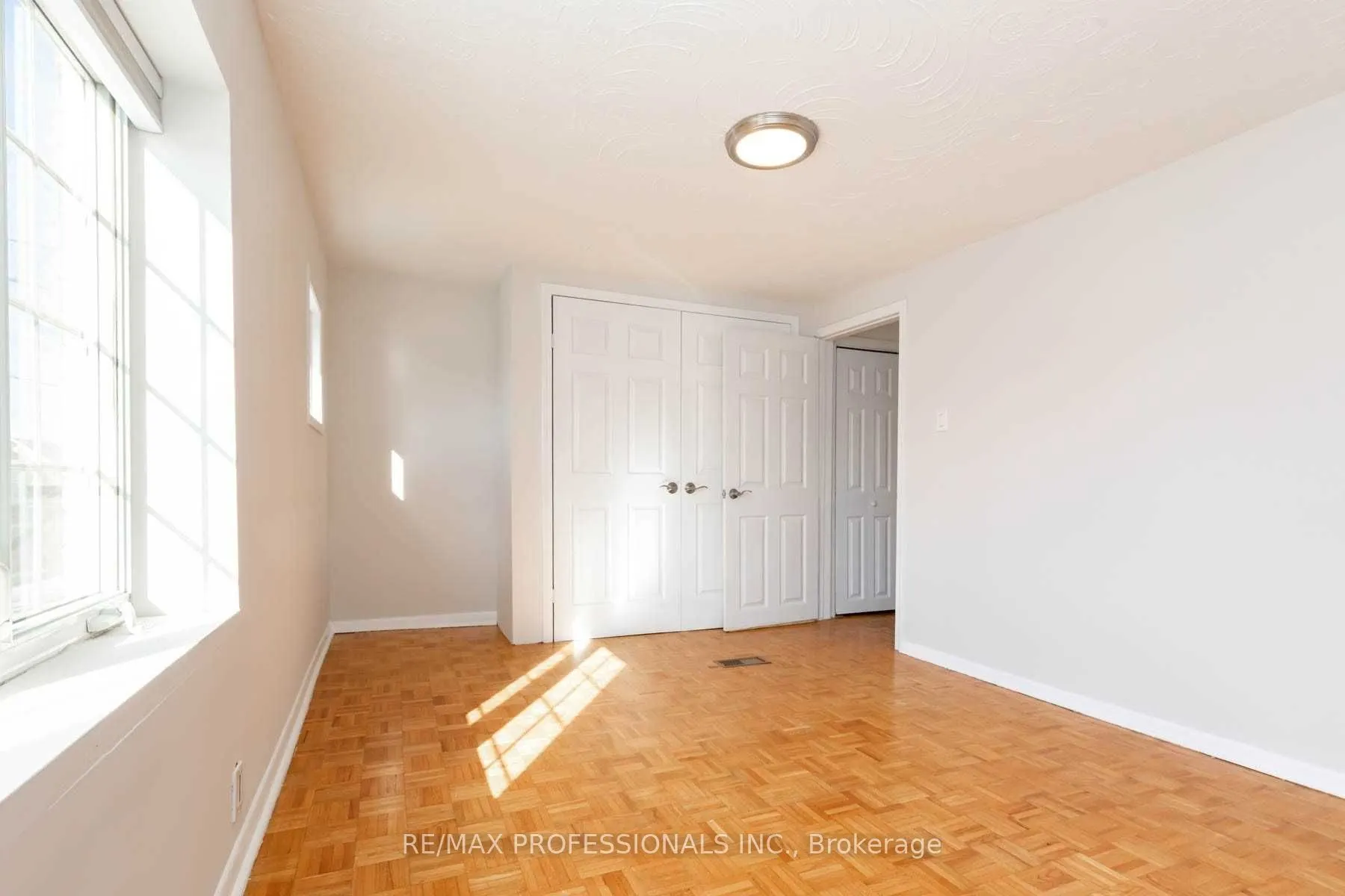 5 Teston Boulevard