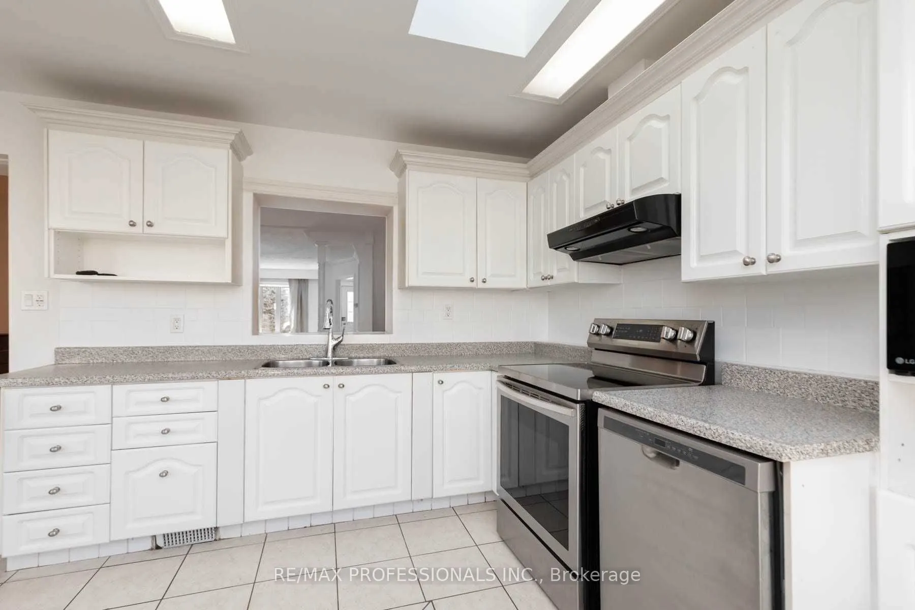 5 Teston Boulevard