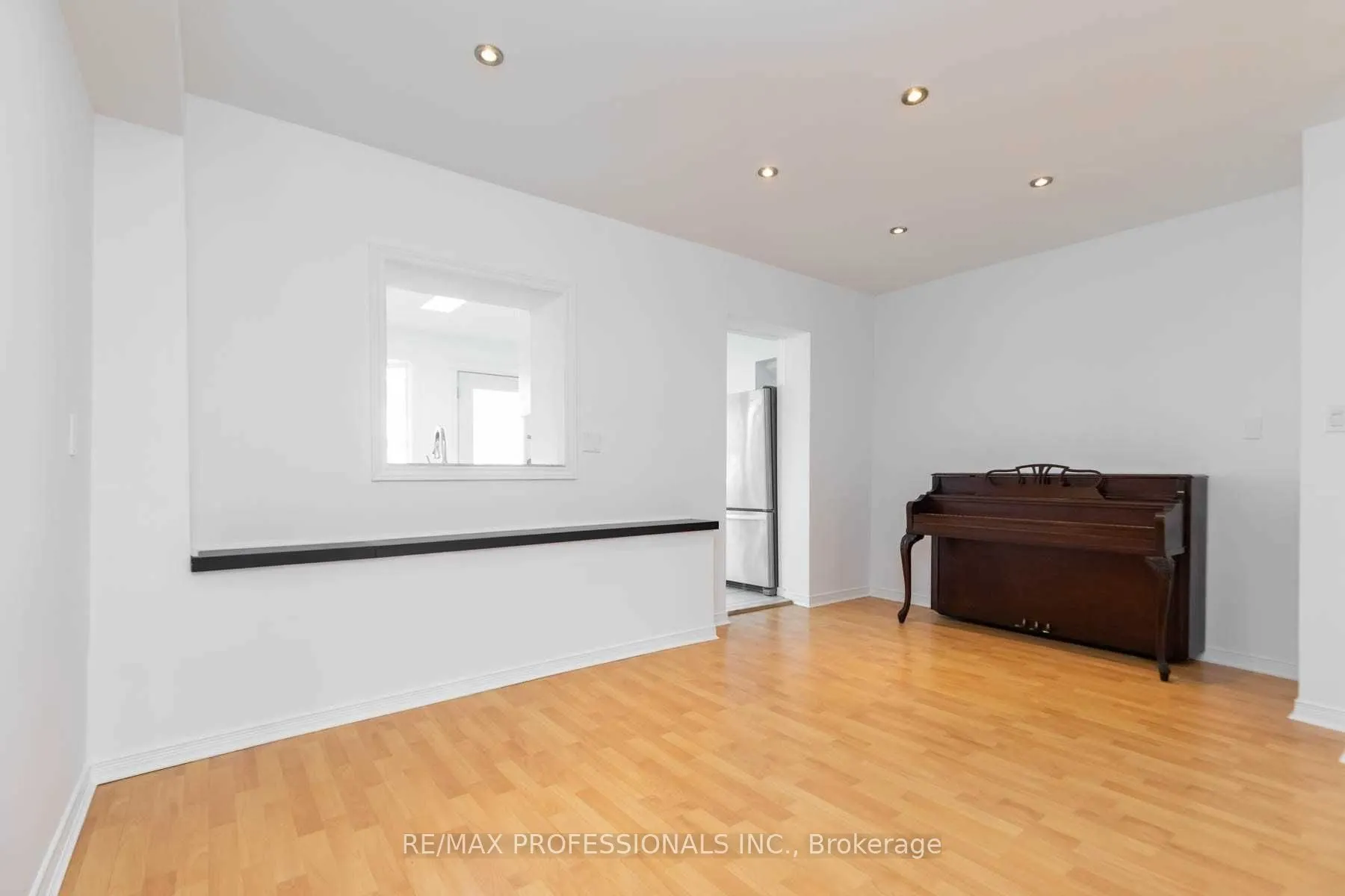 5 Teston Boulevard