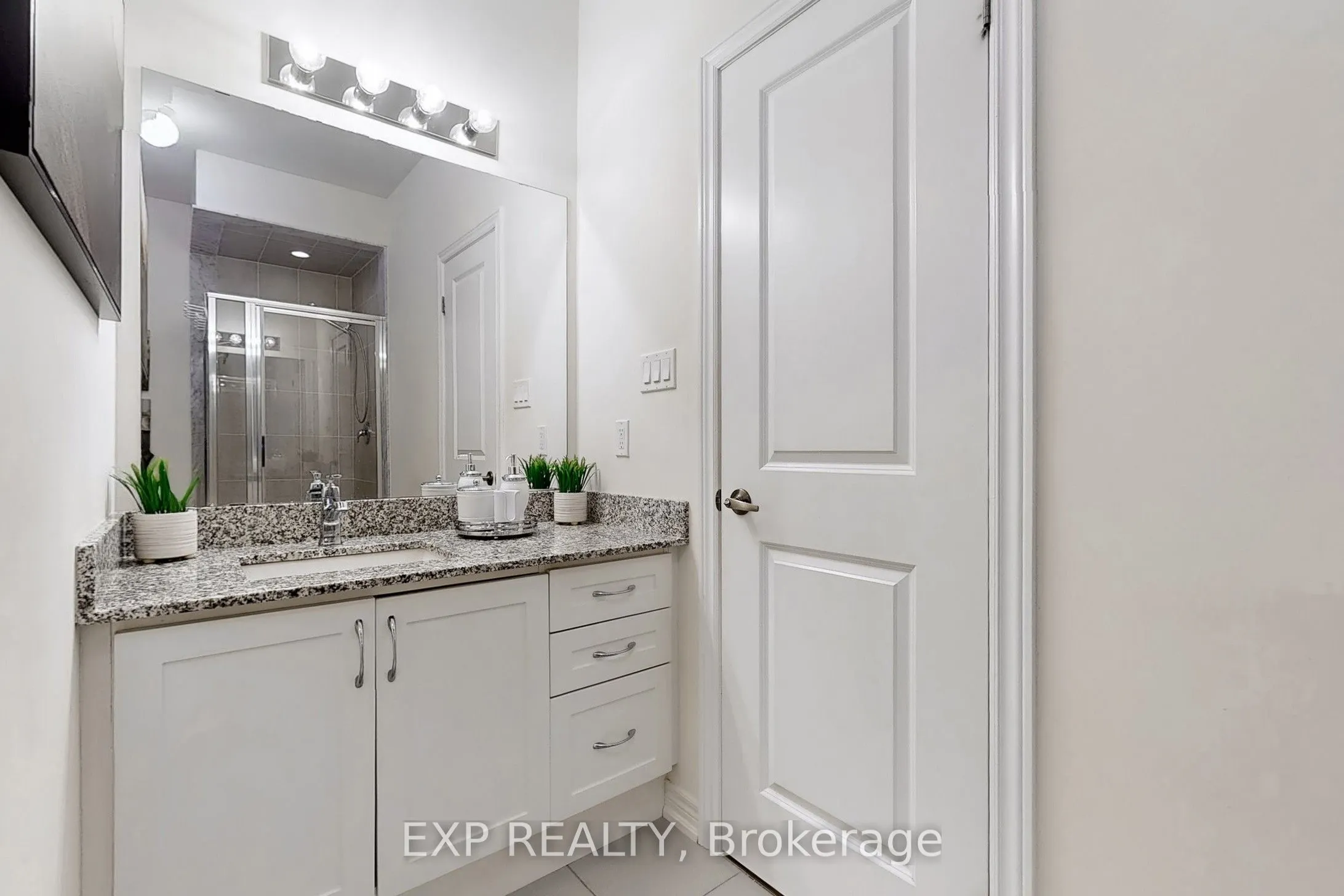 30 Muzzo Drive, #15