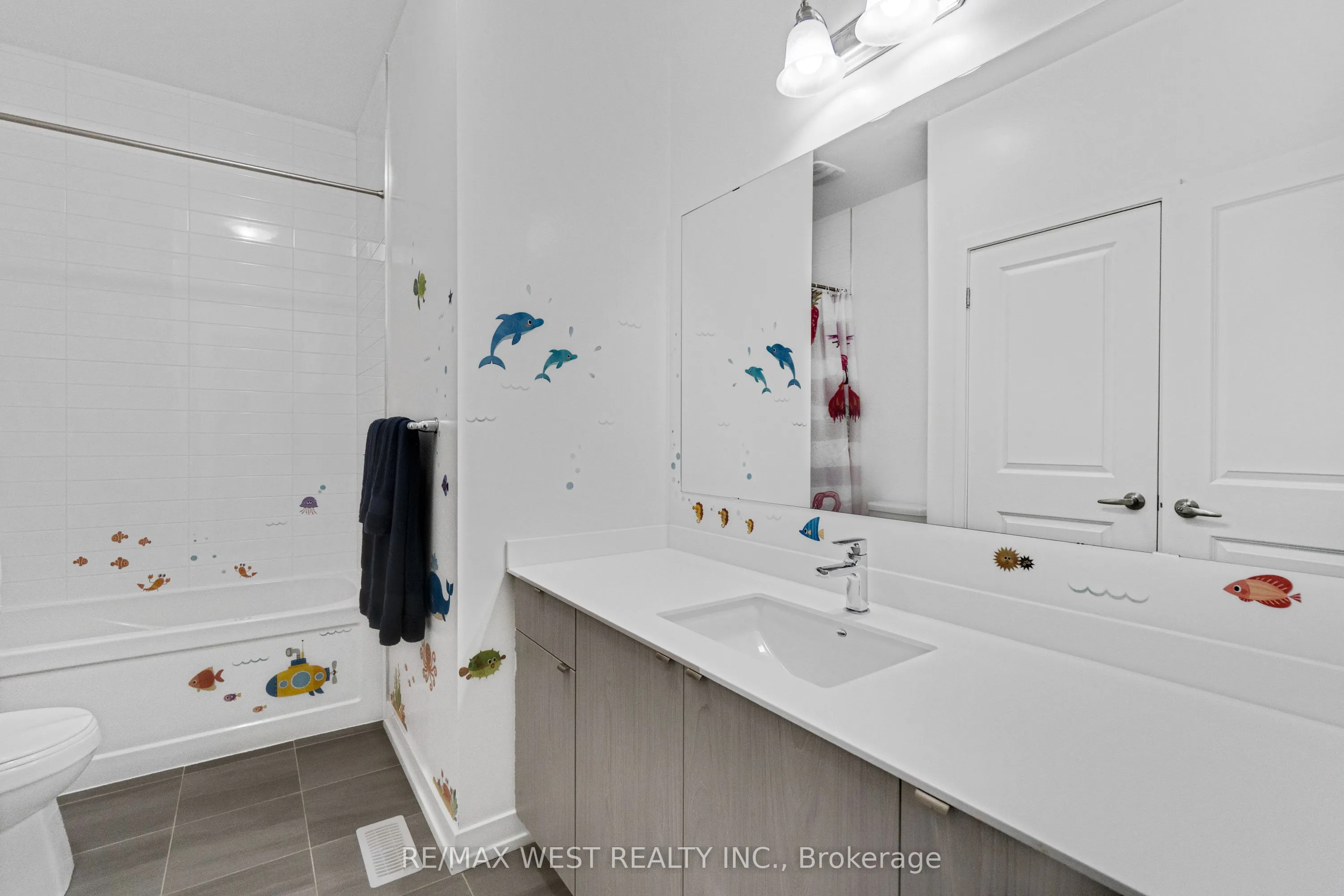 3179 Mintwood Circle