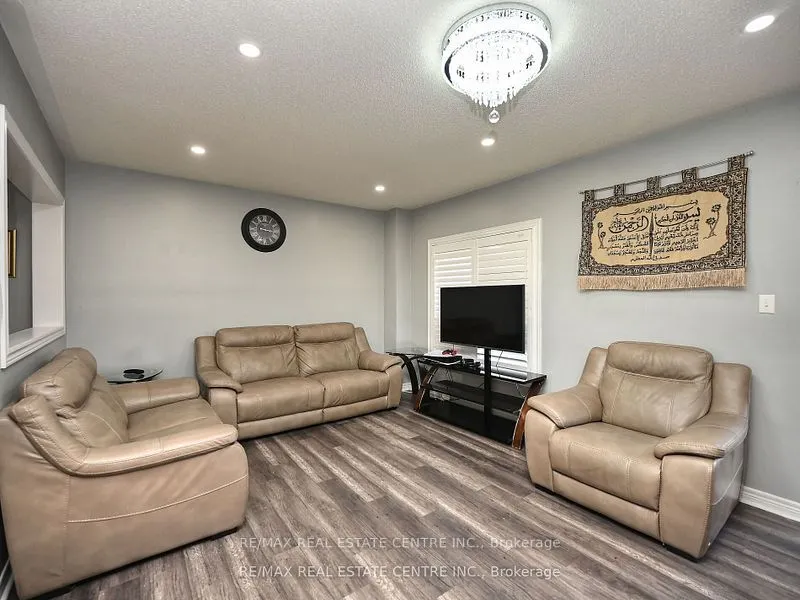 1162 Tupper Drive