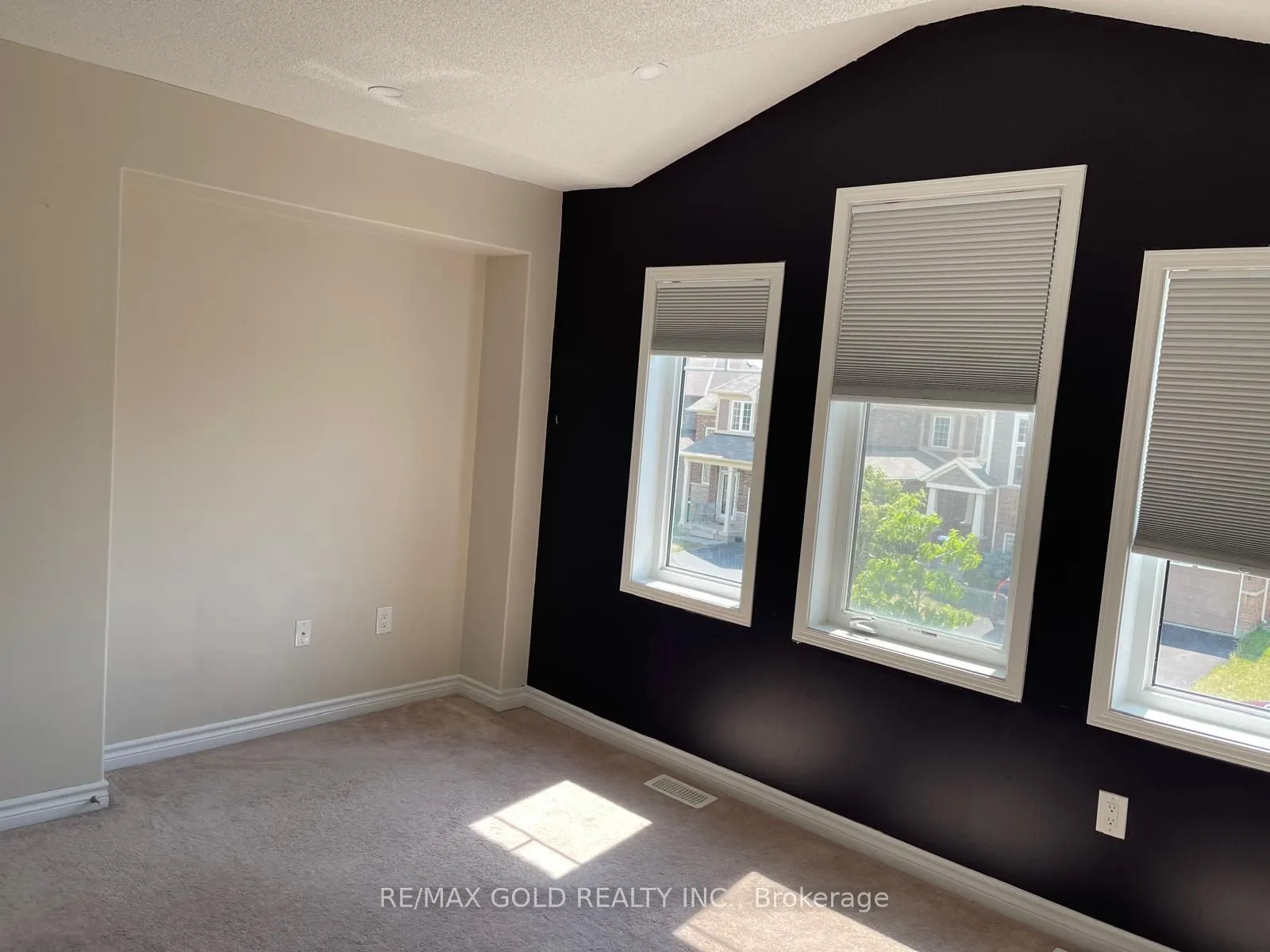 100 Enford Crescent, #Upper Portion