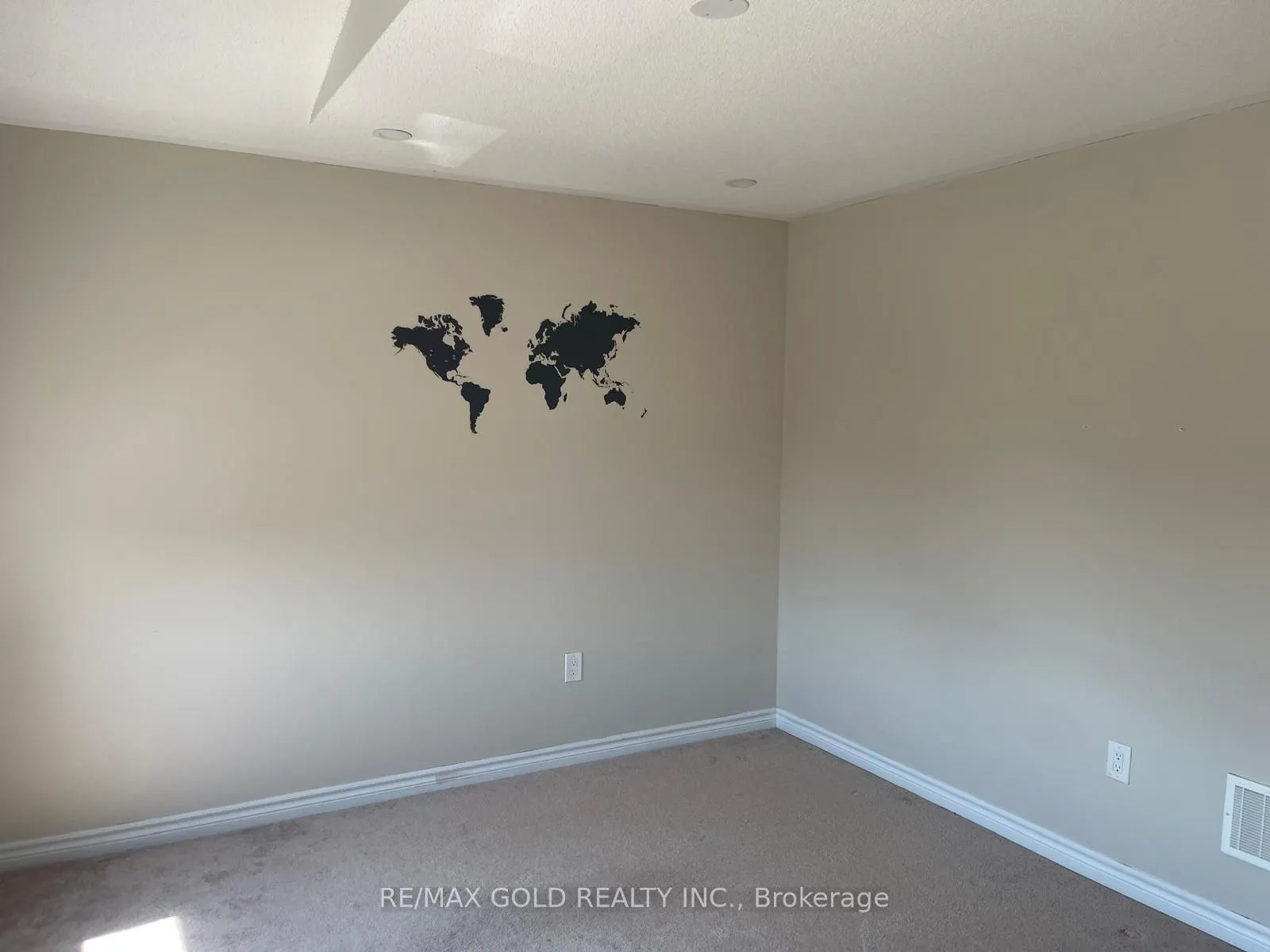 100 Enford Crescent, #Upper Portion