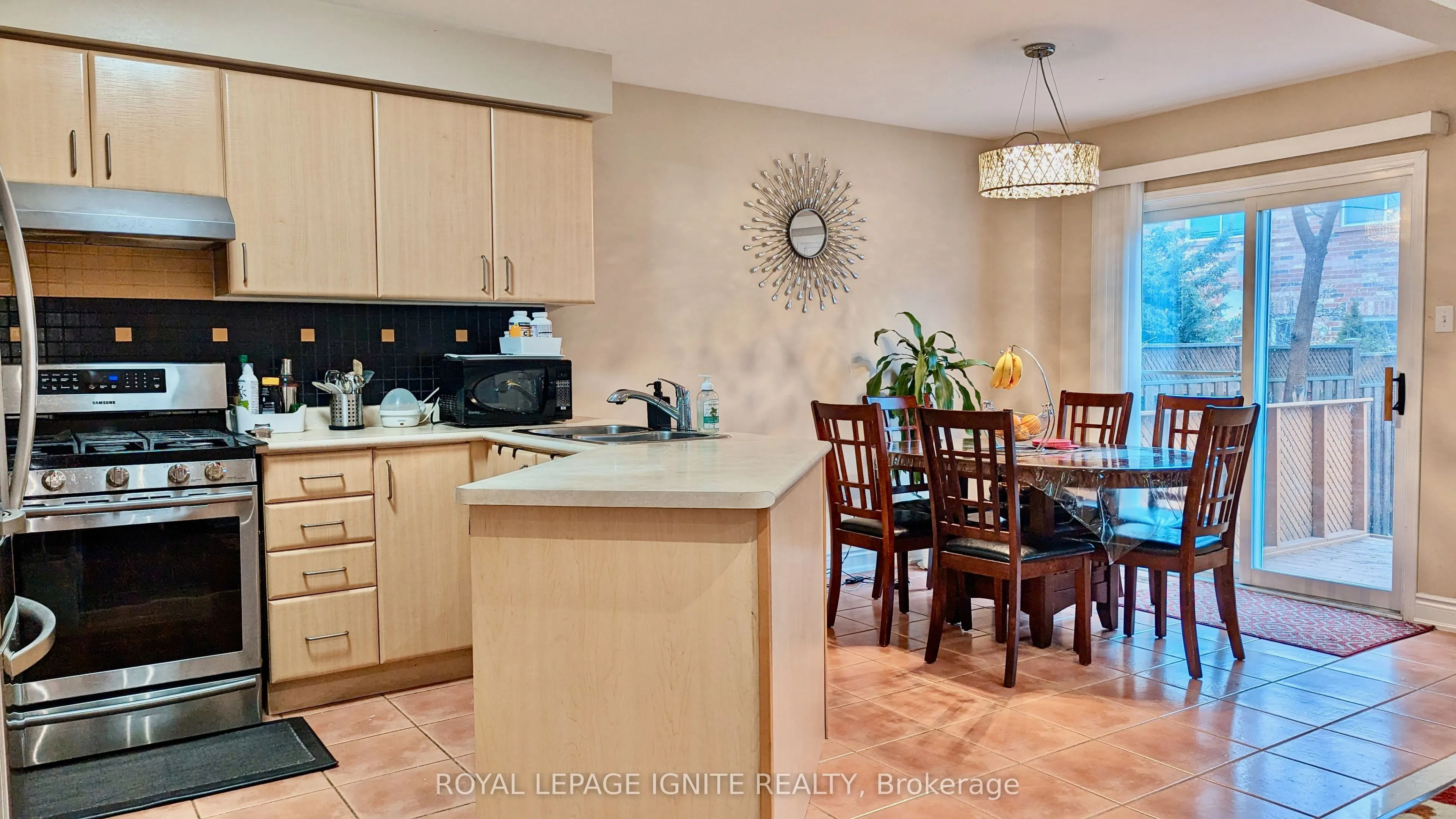 5952 Chalfont Crescent