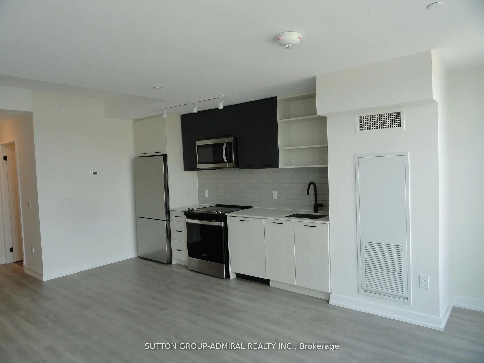 2300 St Clair Avenue W, #718