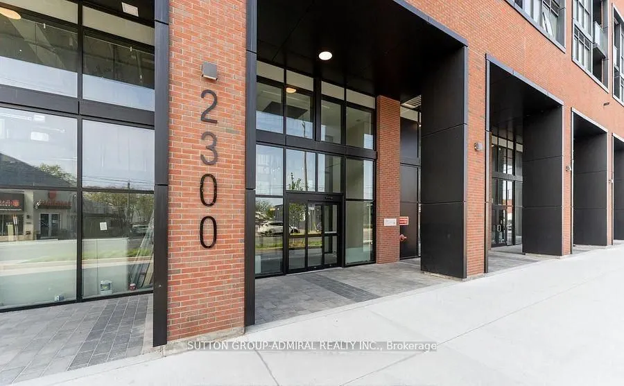 2300 St Clair Avenue W, #718