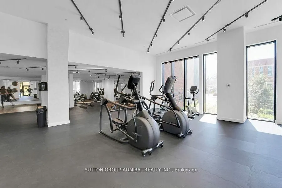 2300 St Clair Avenue W, #718