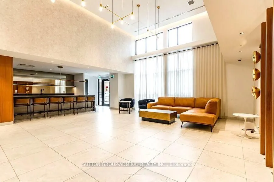 2300 St Clair Avenue W, #718