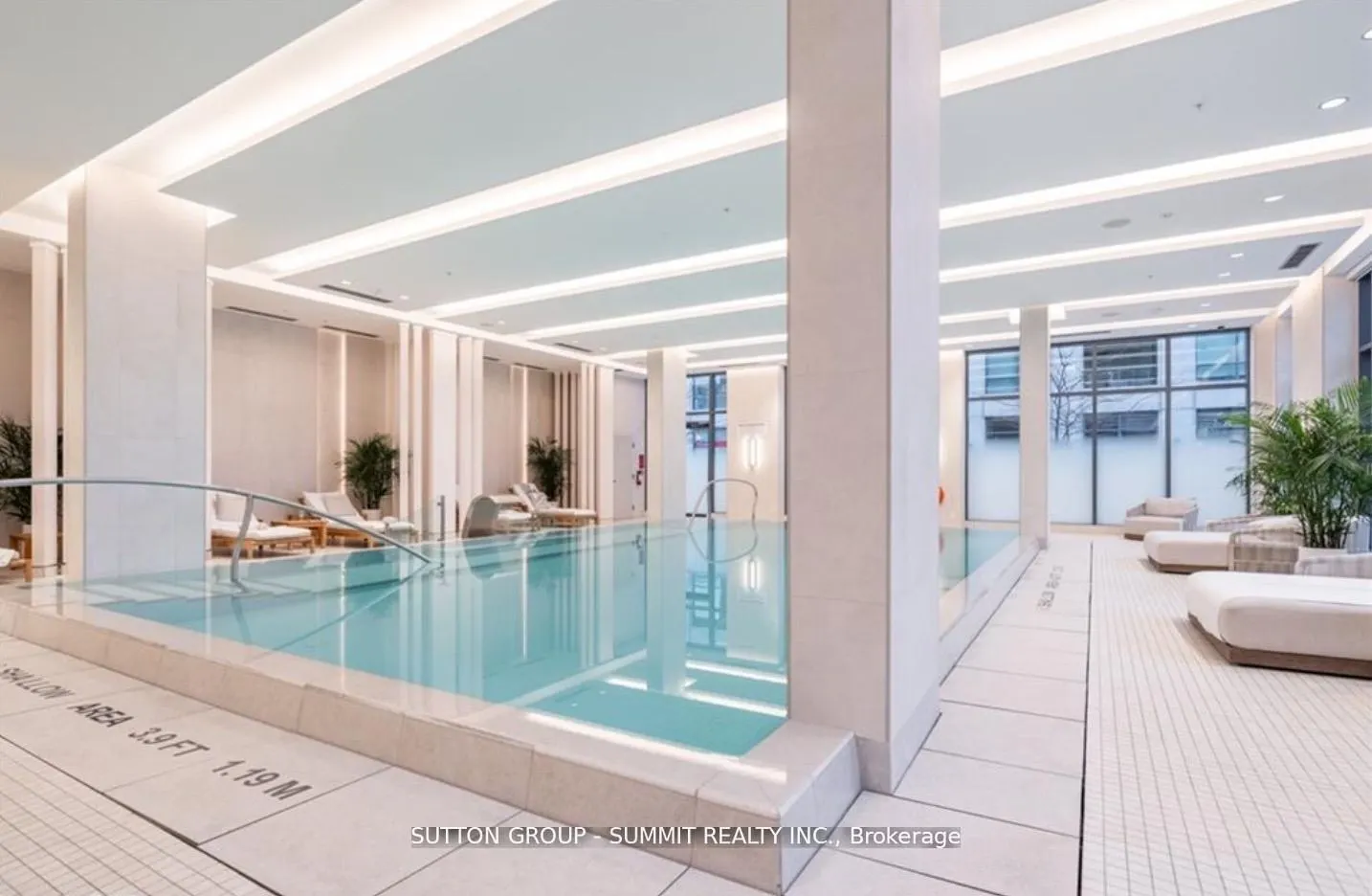 2060 Lakeshore Road, #404
