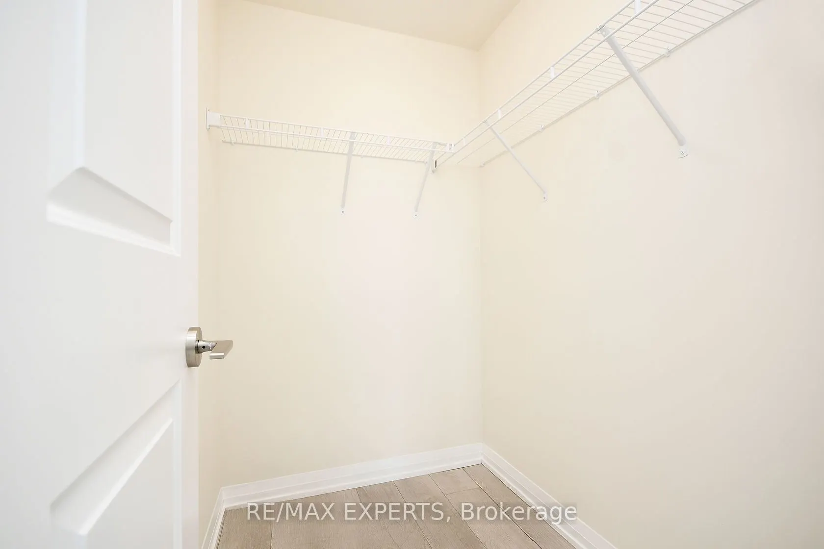 35 Watergarden Drive, #2915