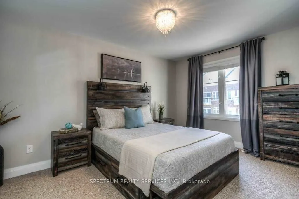 165 Hampshire Way, #31