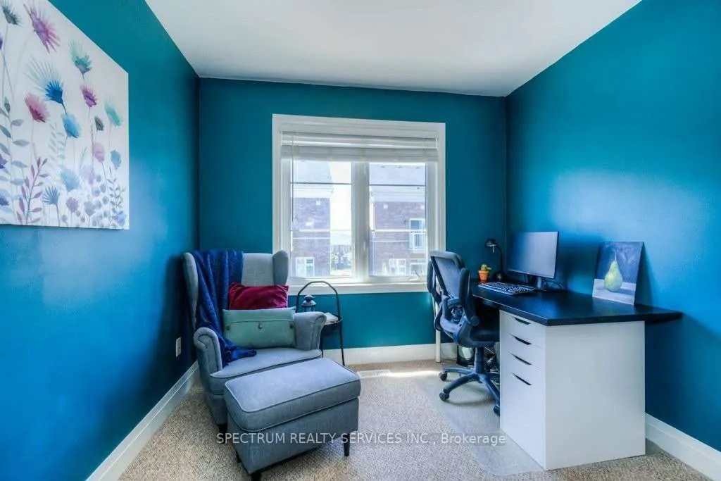 165 Hampshire Way, #31