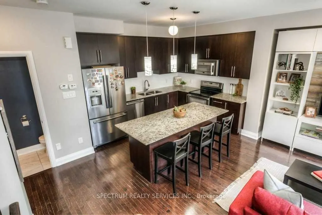 165 Hampshire Way, #31