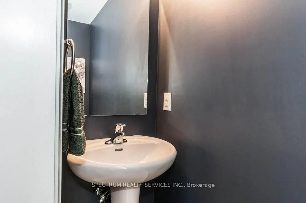 165 Hampshire Way, #31
