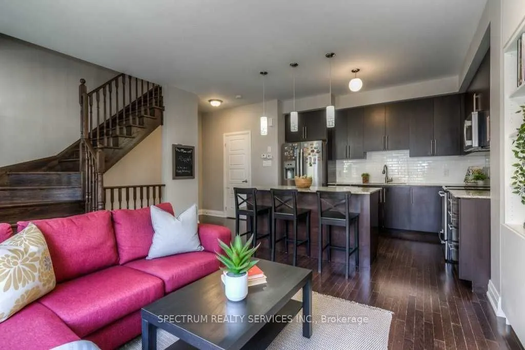 165 Hampshire Way, #31