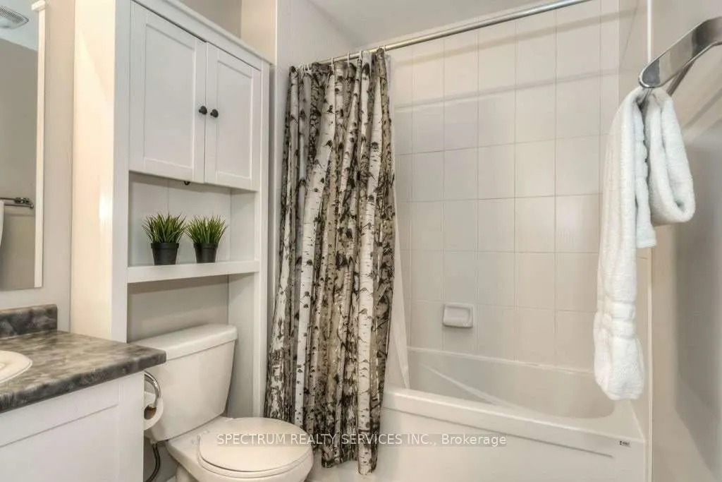 165 Hampshire Way, #31