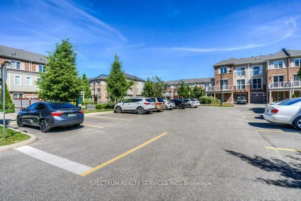 165 Hampshire Way, #31