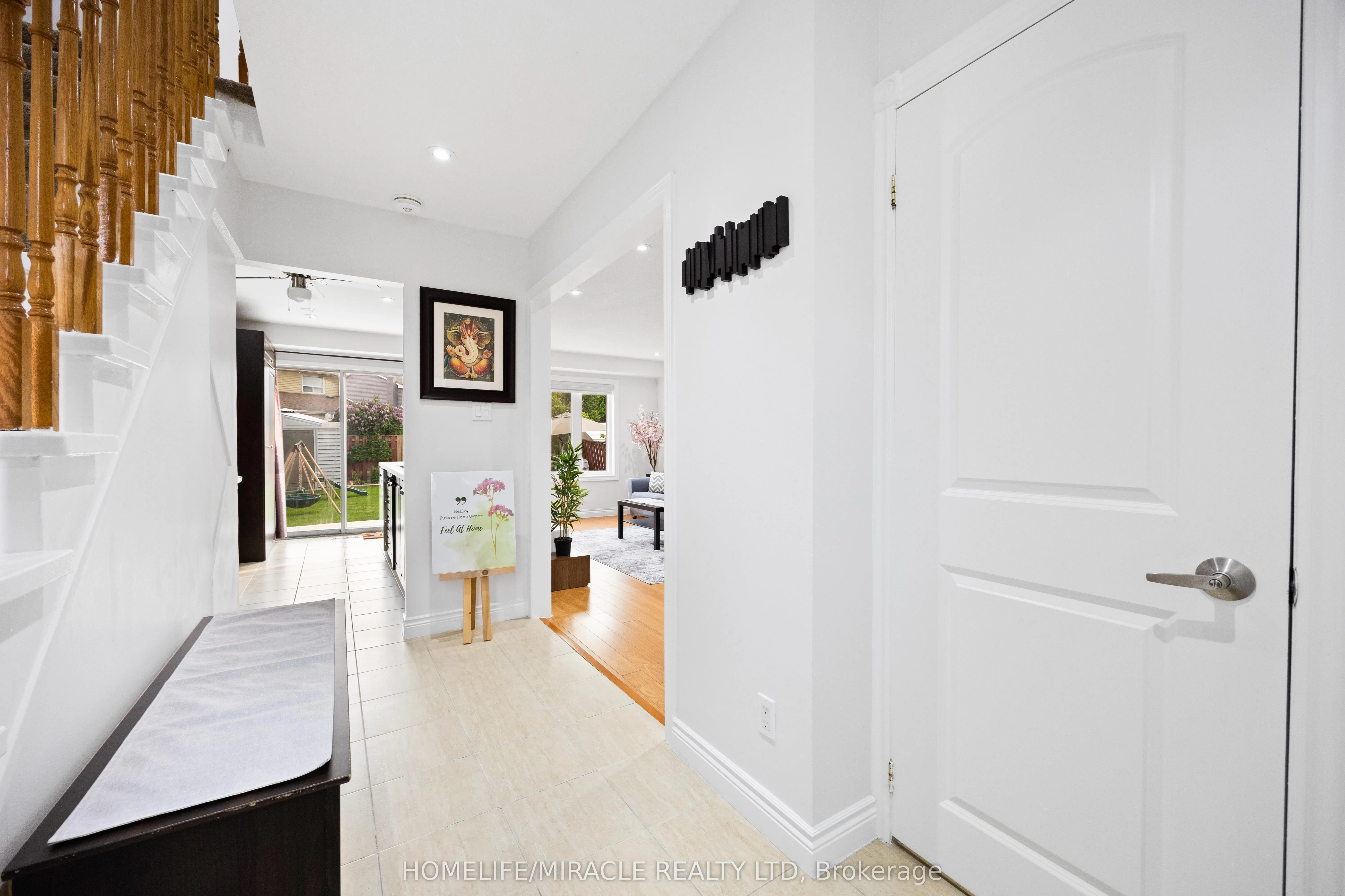21 Folkstone Crescent