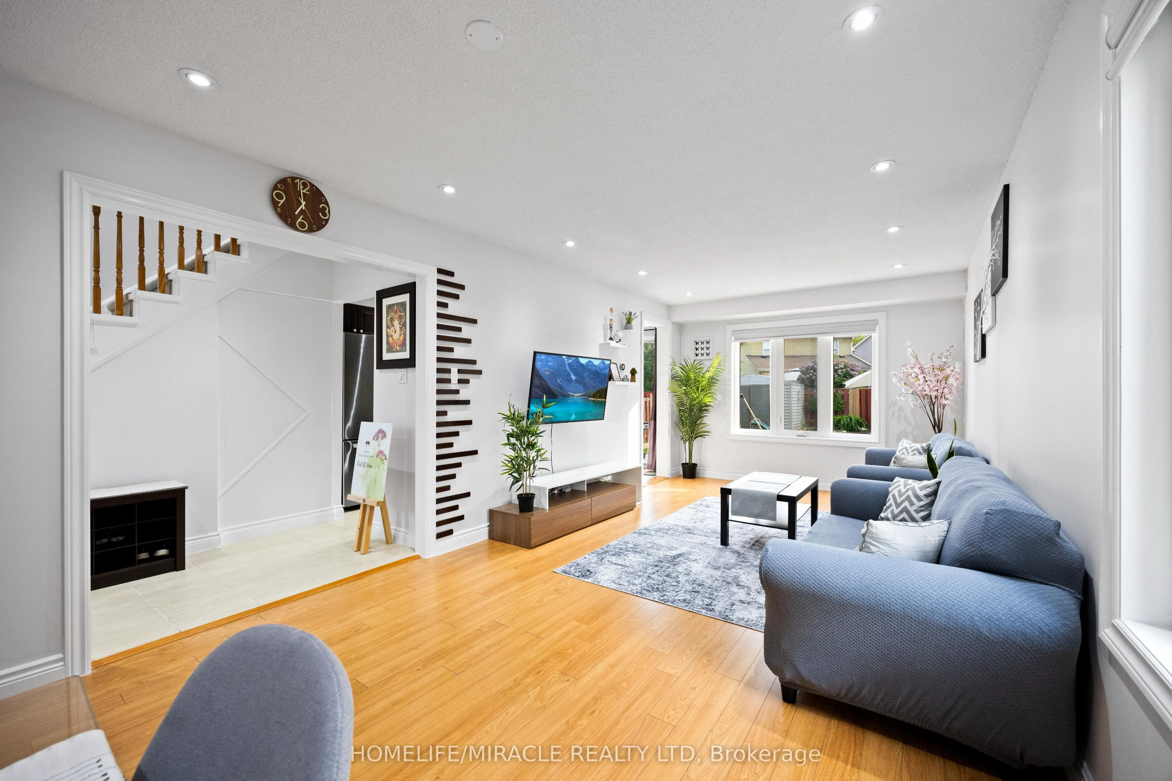 21 Folkstone Crescent