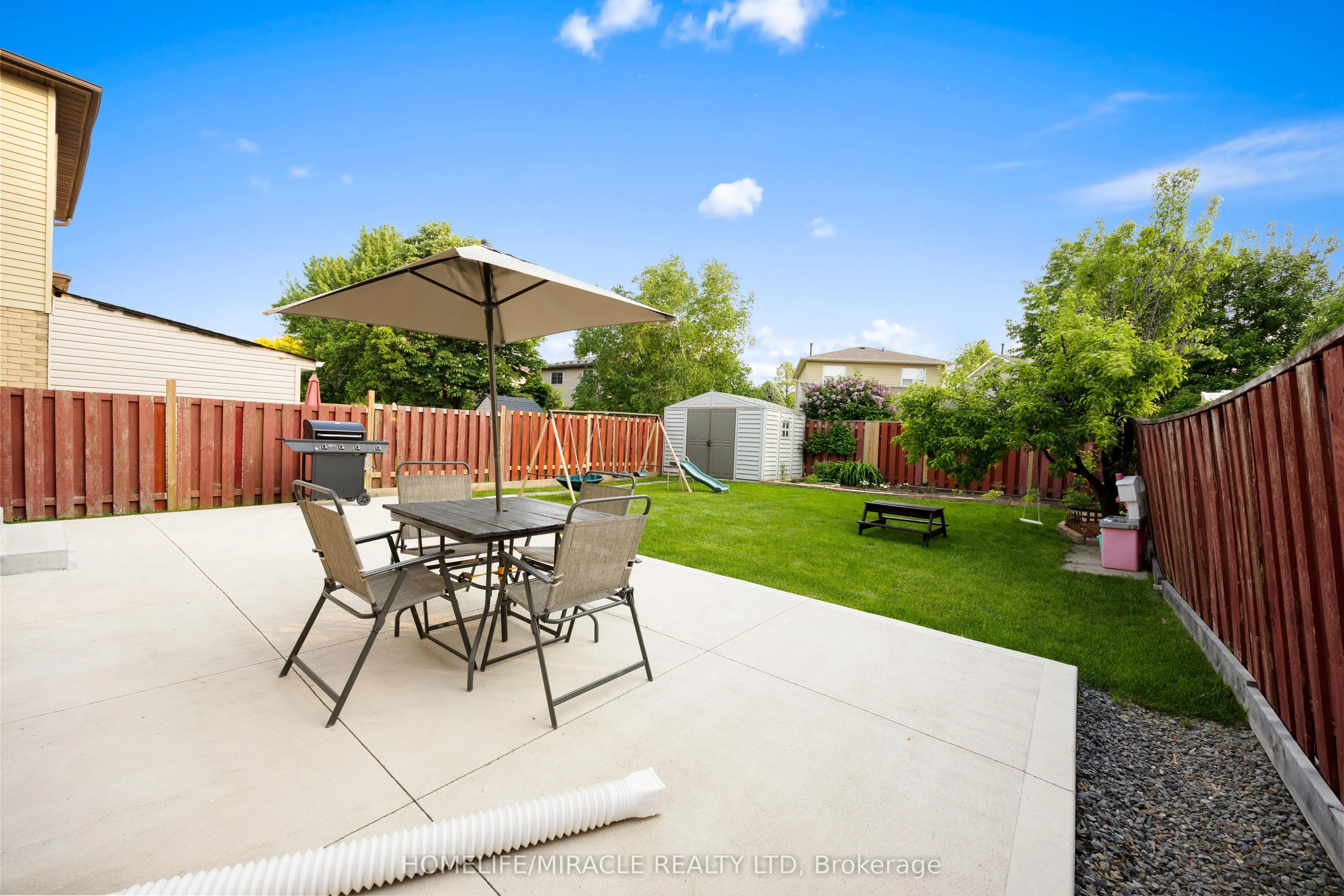 21 Folkstone Crescent