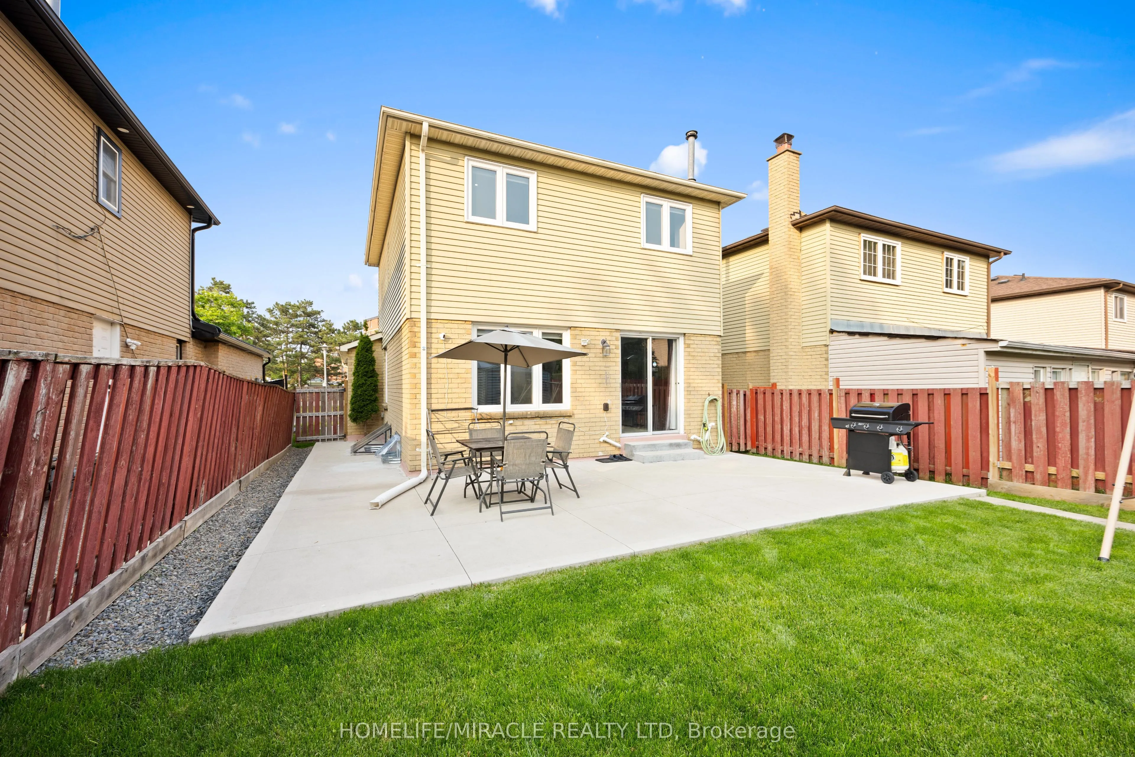 21 Folkstone Crescent