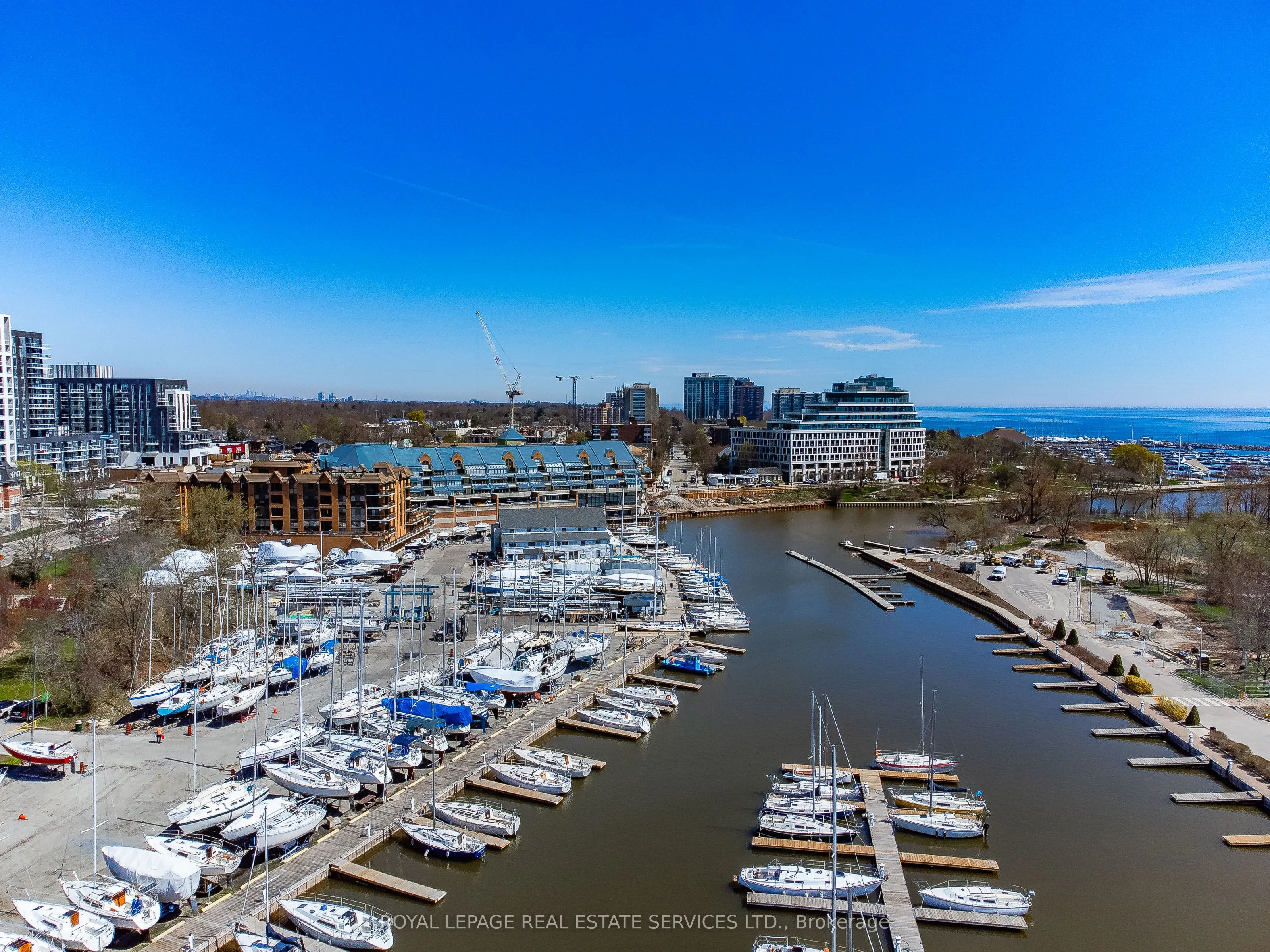 102 Bronte Road, #215