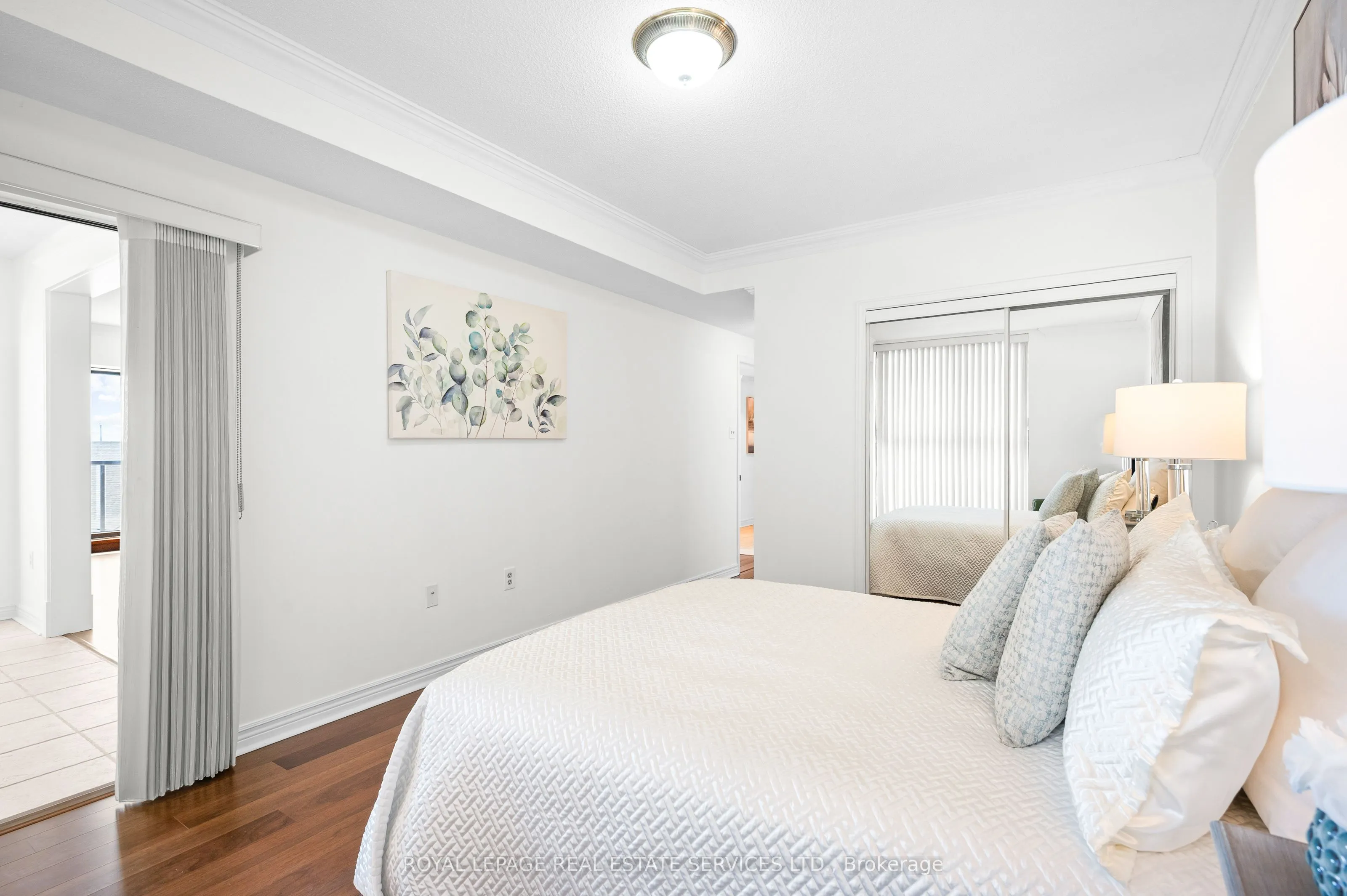 102 Bronte Road, #215