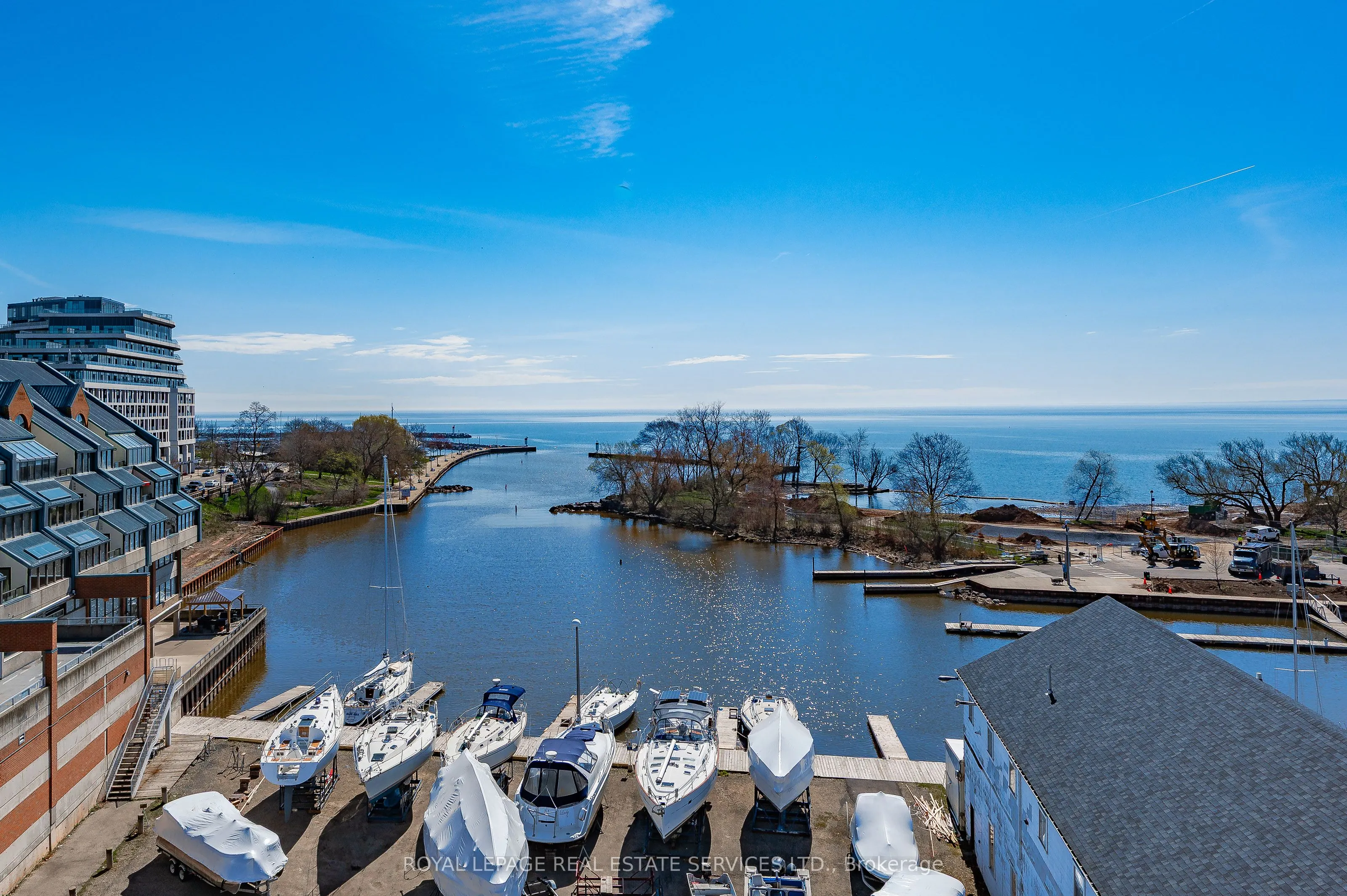 102 Bronte Road, #215
