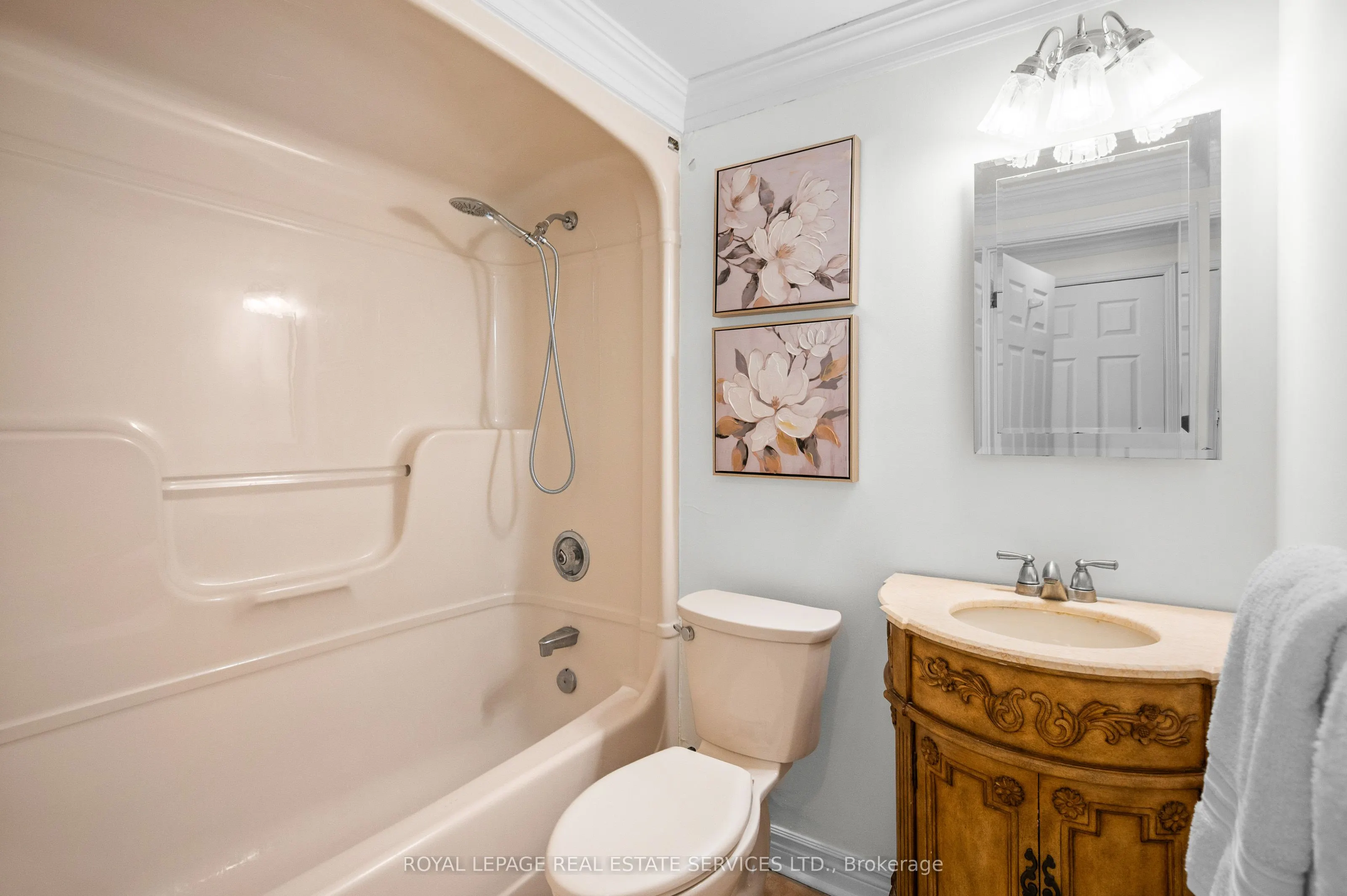 102 Bronte Road, #215