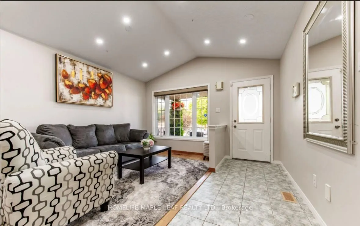 53 Biscayne Crescent