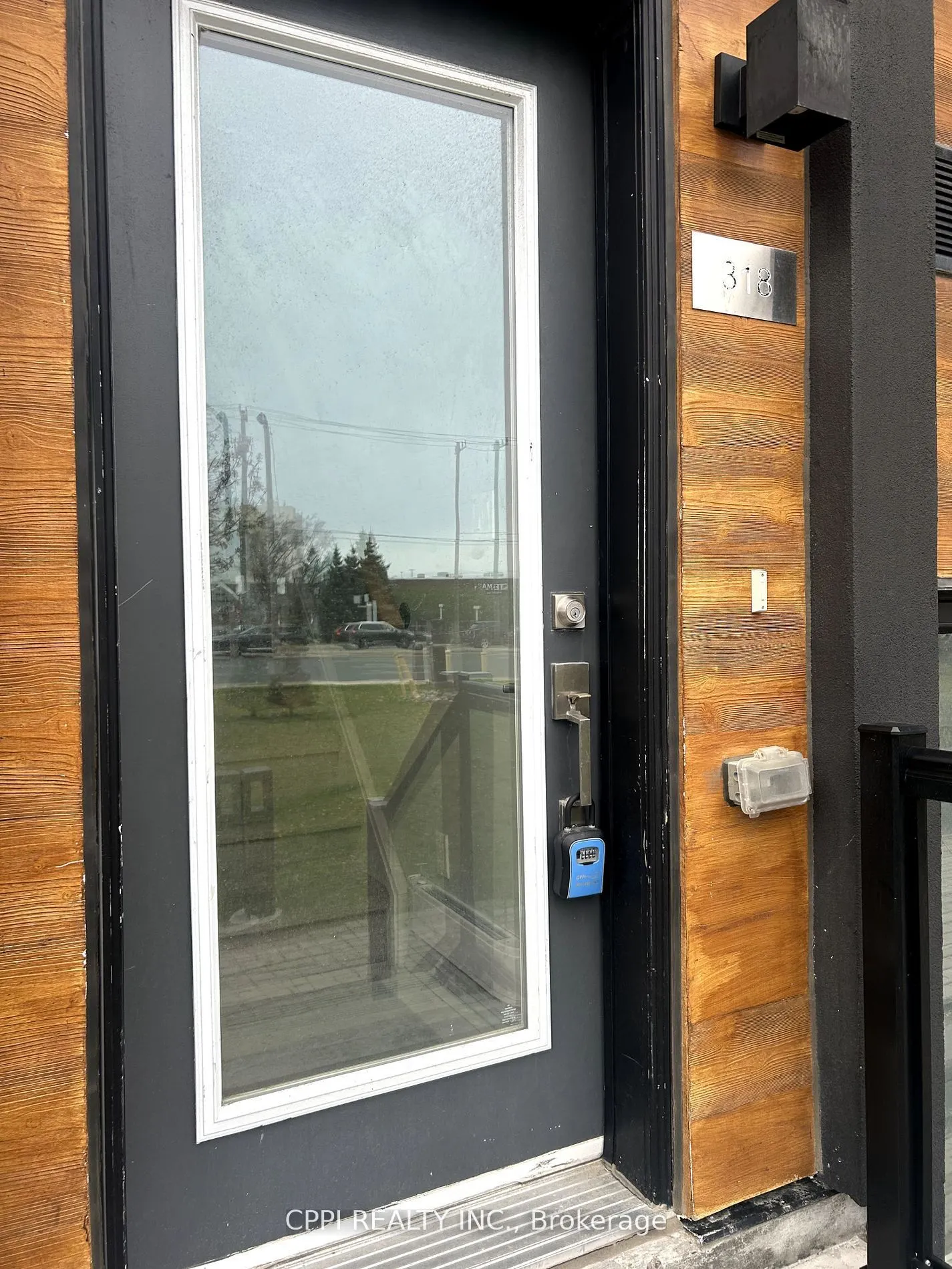 402 East Mall Drive, #318A