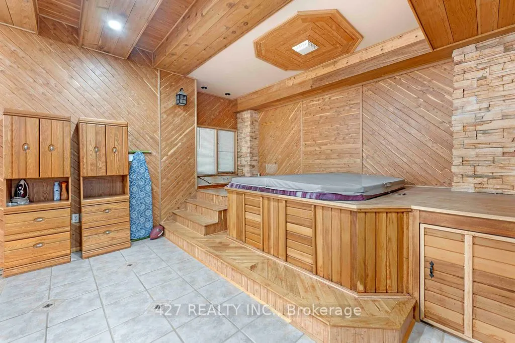 59 Eastview Crescent
