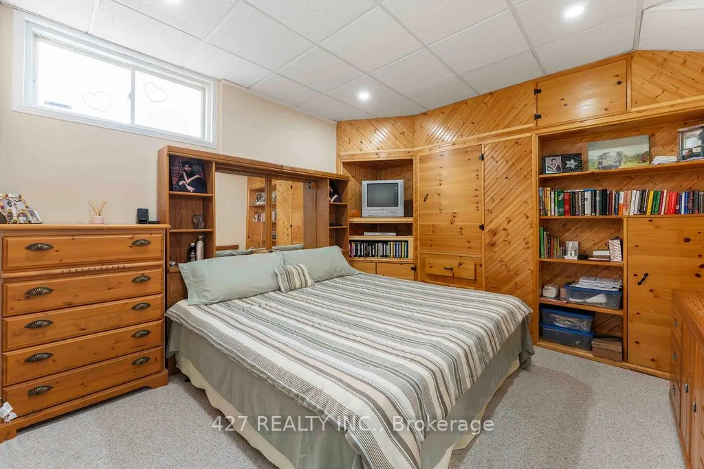 59 Eastview Crescent